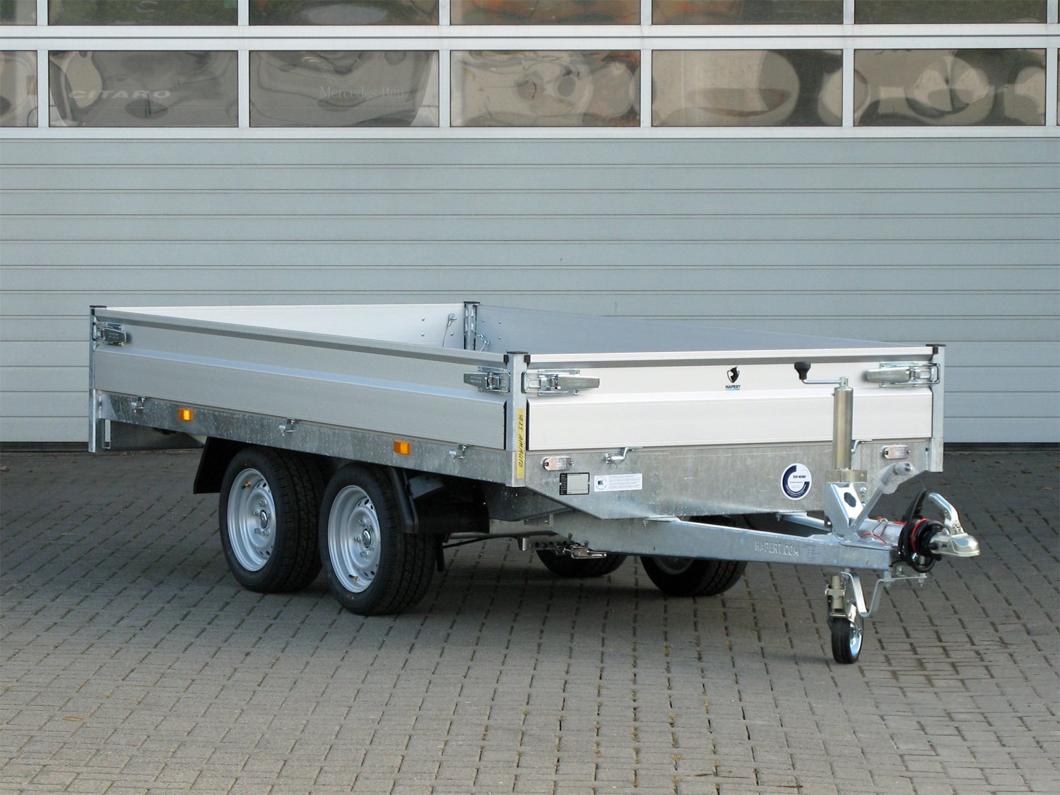 haal35331801131_hapert_azure_h-2_-_3500_-_3350_x_1800_1.jpg Hapert Azure H-2 - 3500 - 3350 x 1800 Niedriges Fahrwerk – Bild 1