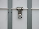 Unsinn UKU 421719-26-14 Auffahrklappe rutschhemmend | Edelstahl-Drehstangenverschluss – Bild 6