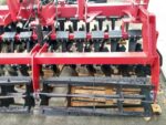 Scheibenegge Fuchs 560-mm-Teller mit Rohrwalze/ Flacheisenwalze mit Hitch – Bild 13