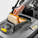 Kärcher KM 70/30 C Bp 2SB Handgeführte Kehr-/ Kehrsaugmaschinen – Bild 3
